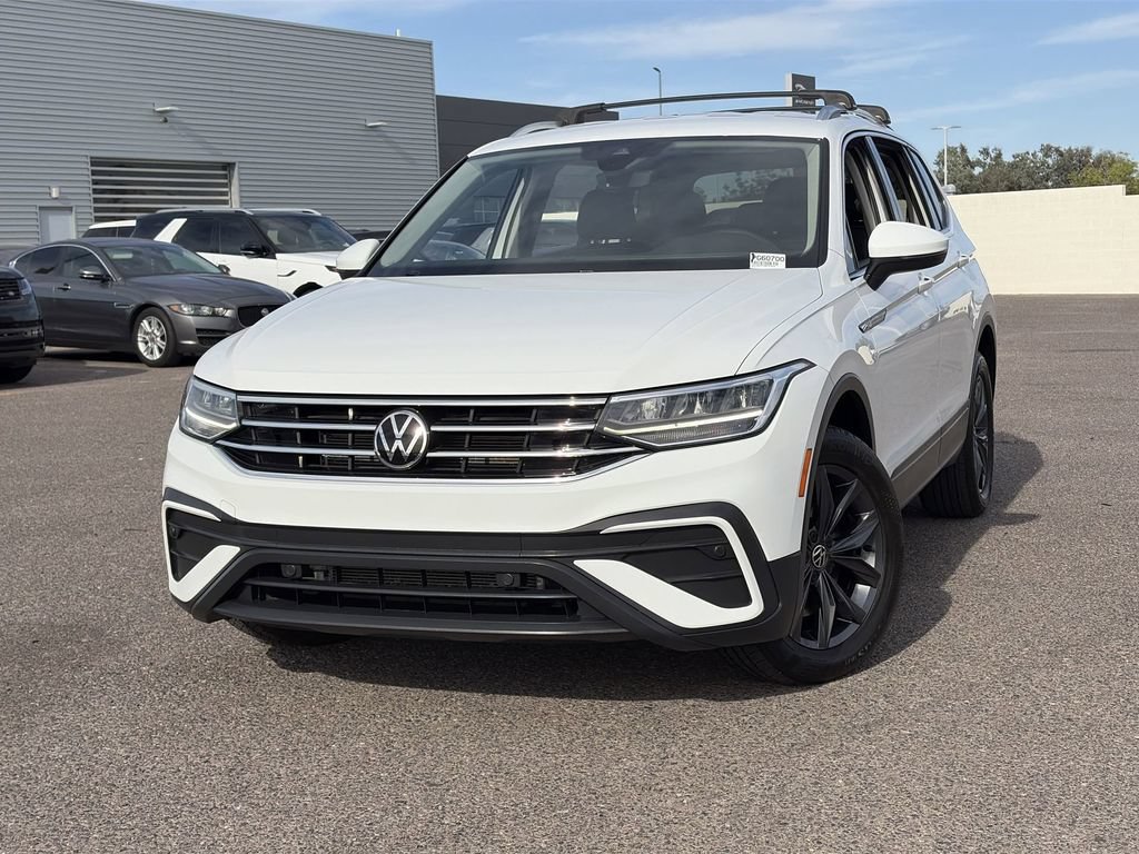 Used 2022 Volkswagen Tiguan SE AWD/4WD image 4