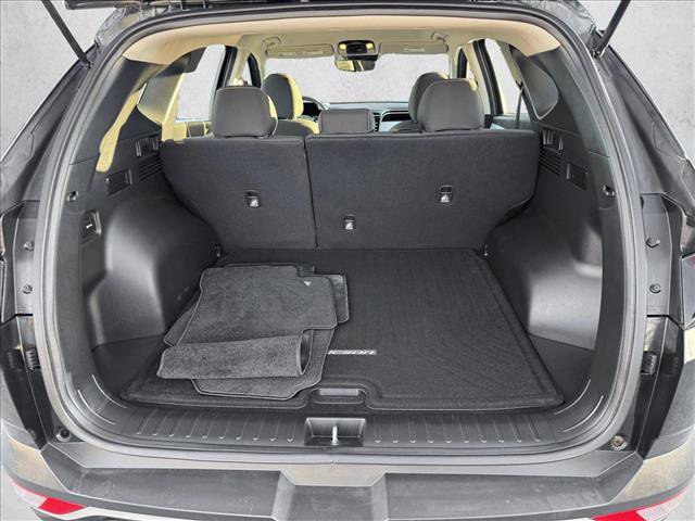 Used 2024 Hyundai Tucson SE image 8