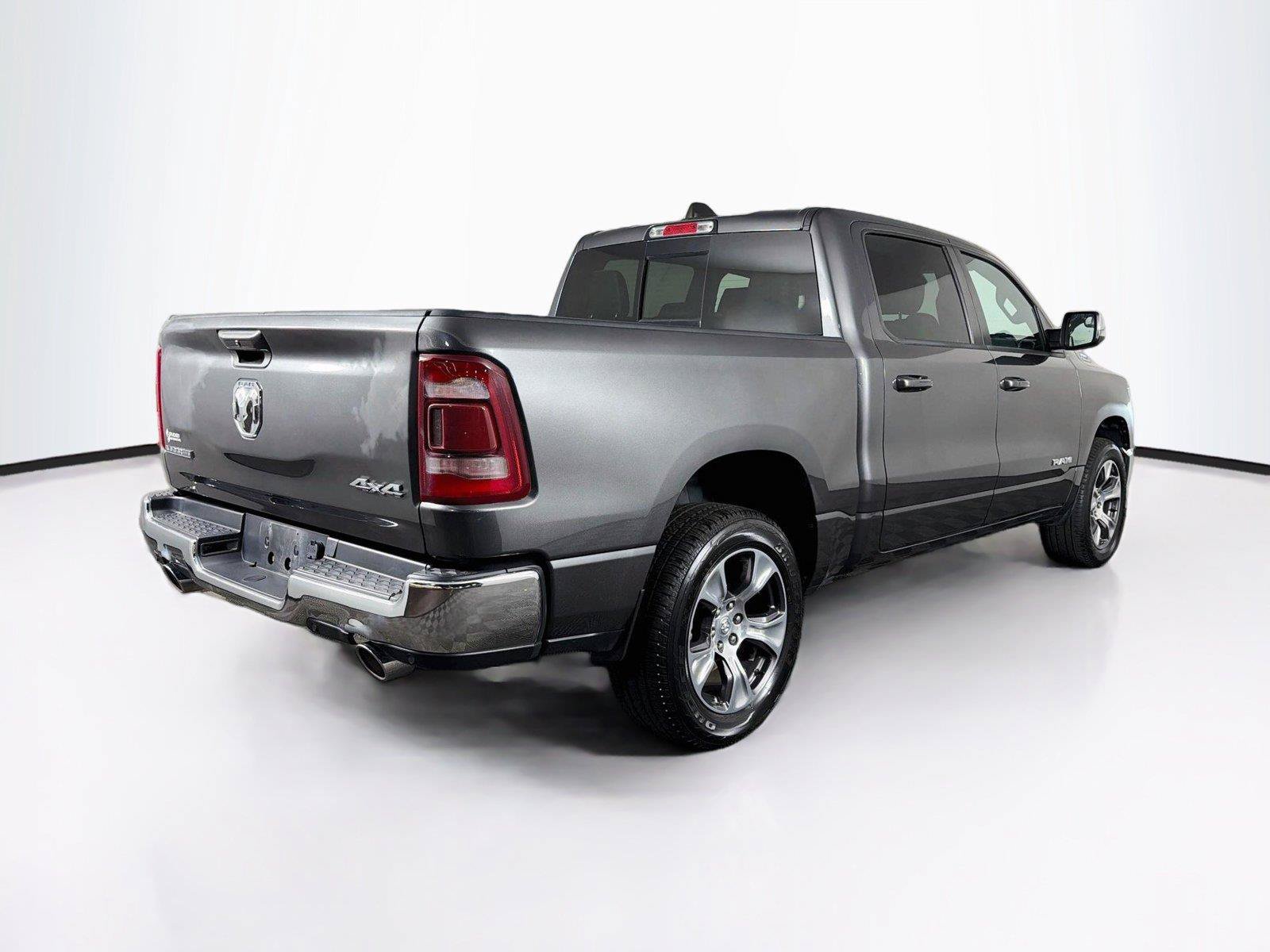 Used 2023 RAM 1500 Laramie AWD/4WD image 11