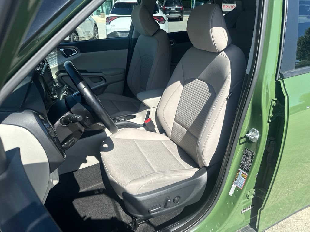 Used 2020 Kia Soul EX FWD image 14