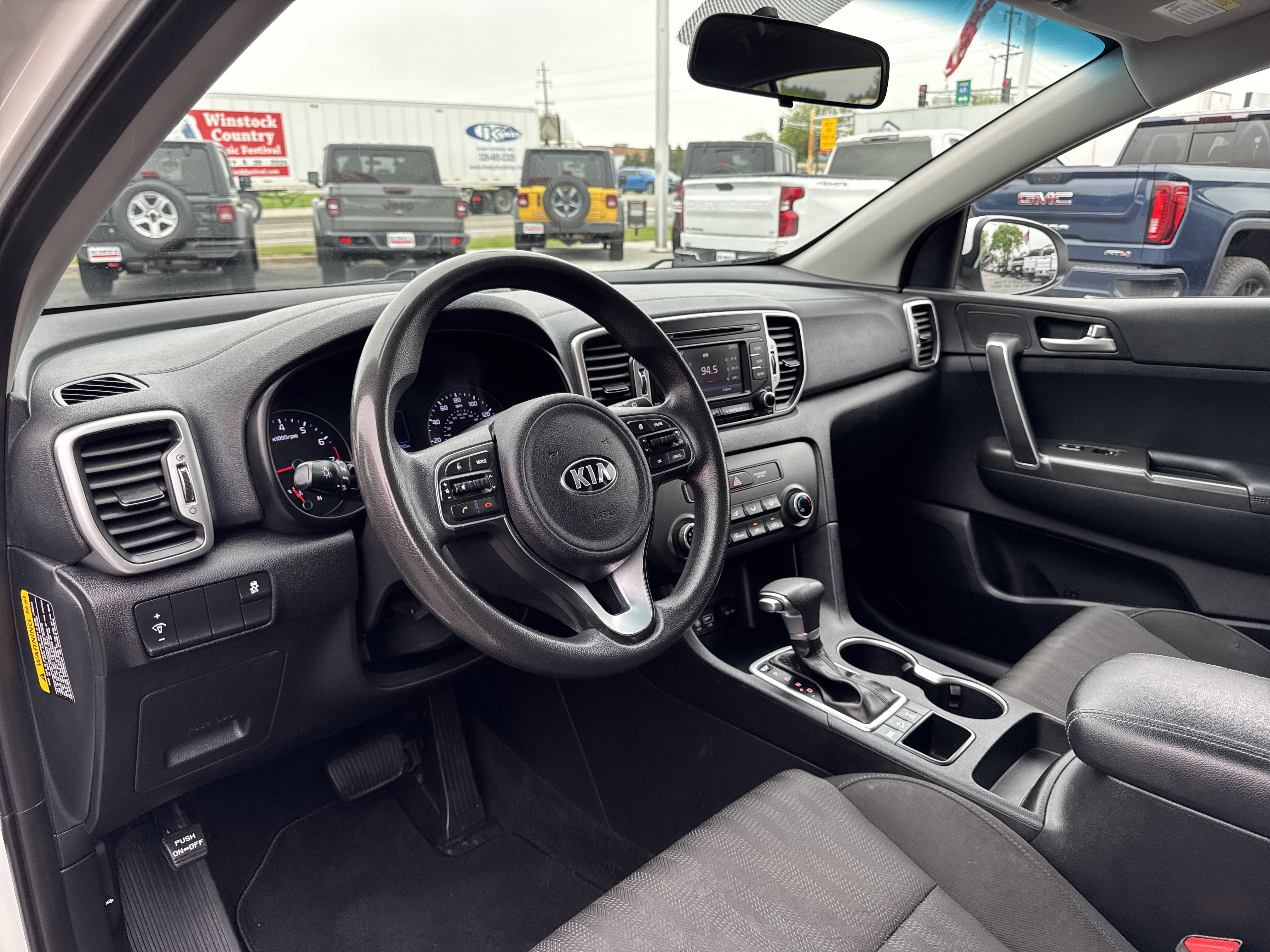 Used 2019 Kia Sportage LX AWD/4WD image 16