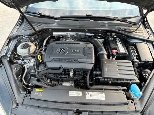 Used 2015 Volkswagen Golf S FWD image 30