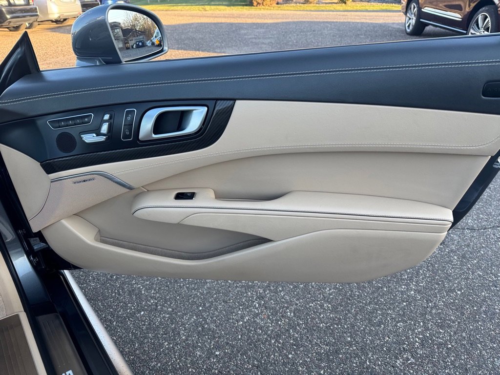 Used 2017 Mercedes-Benz SL 63 AMG image 32