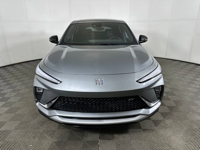 Used 2025 Buick Envista Sport Touring w/ Experience Buick Package image 8