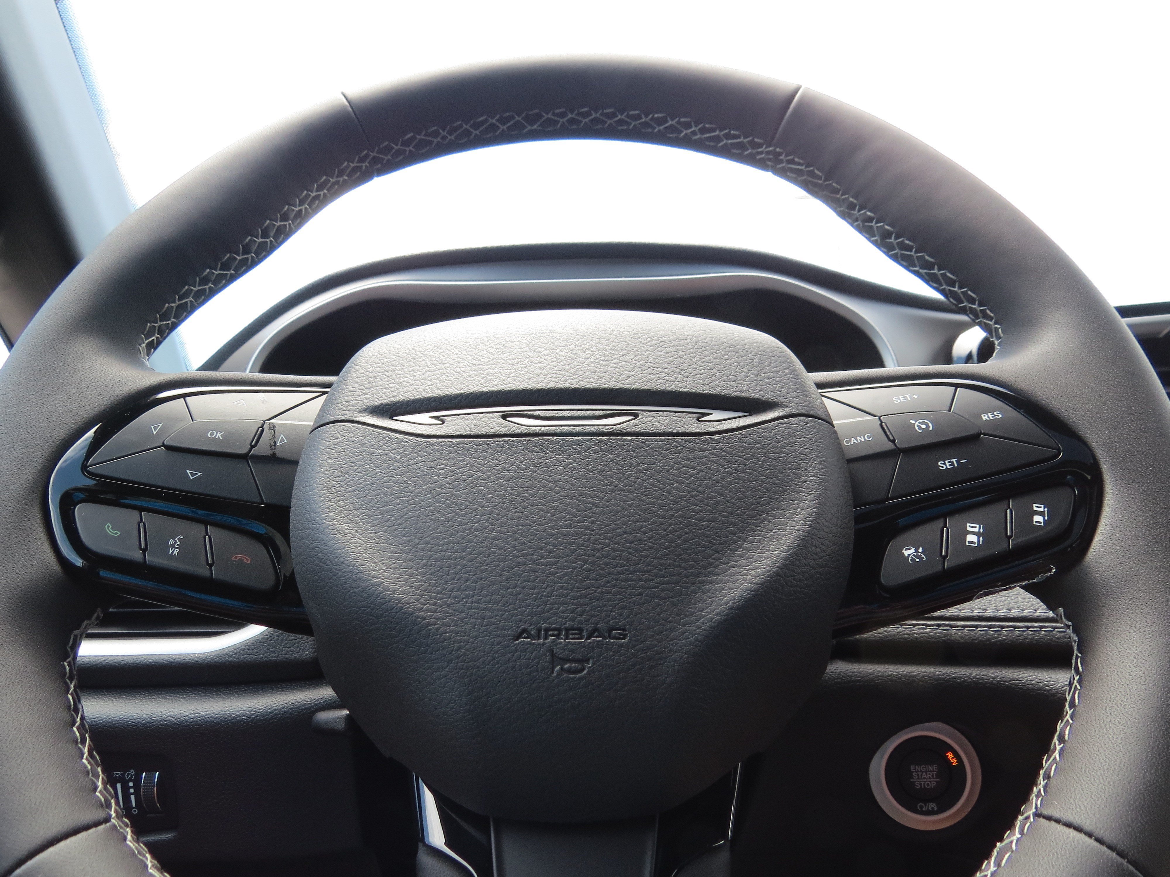 New 2027 Chrysler Pacifica Limited FWD image 15