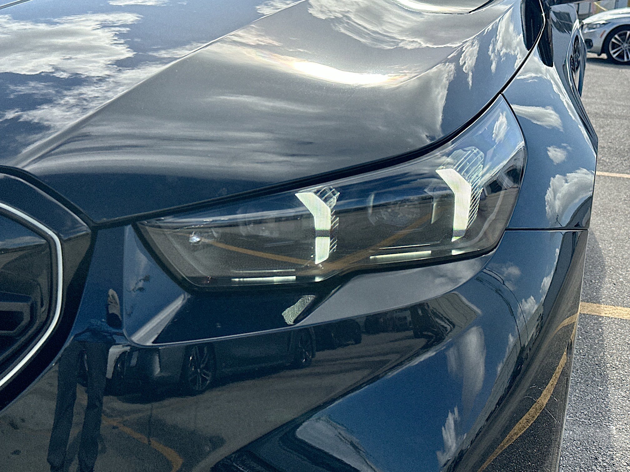 Used 2025 BMW M5 w/ Executive Package image 29