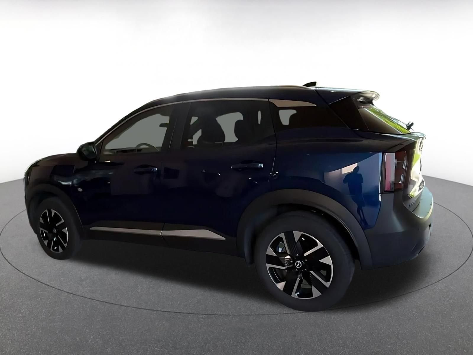 Used 2026 Nissan Kicks SV w/ Cold Weather Package AWD/4WD image 10
