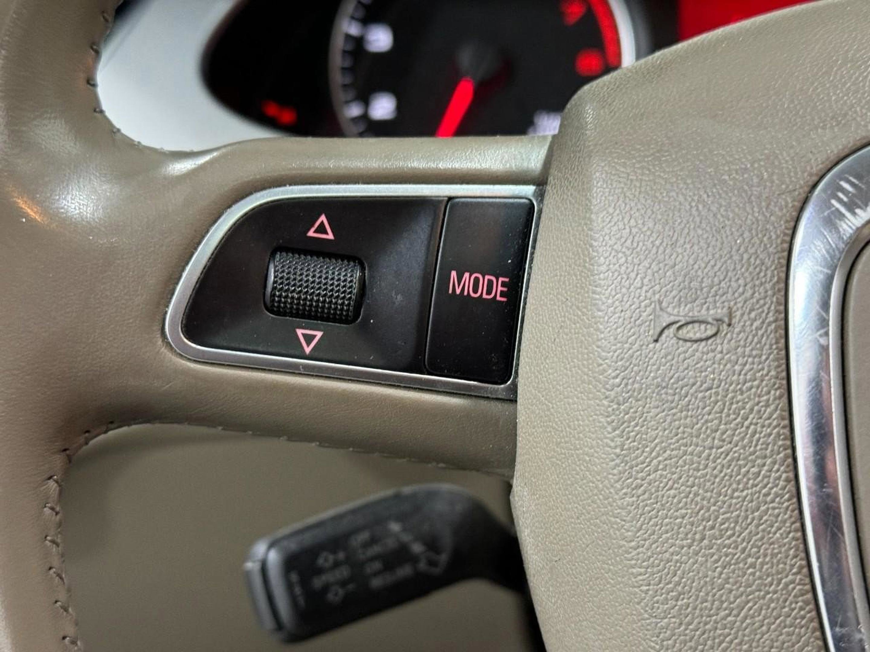 Used 2012 Audi A4 2.0T Premium w/ Convenience Pkg image 31