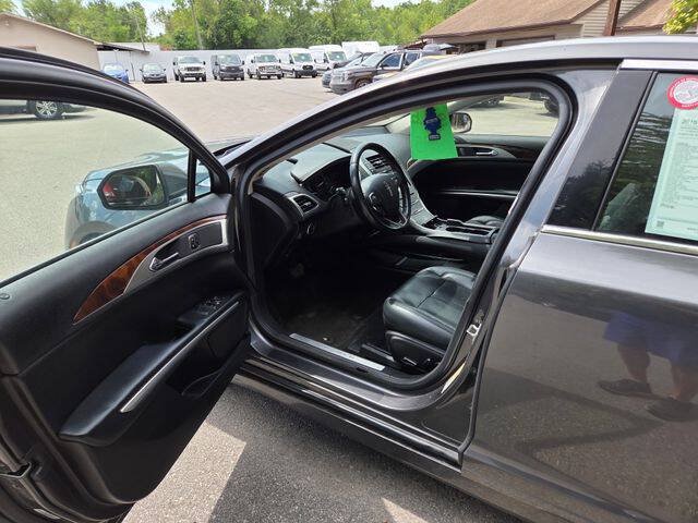 Used 2015 Lincoln MKZ Hybrid w/ Equipment Group 202A Reserve FWD image 11