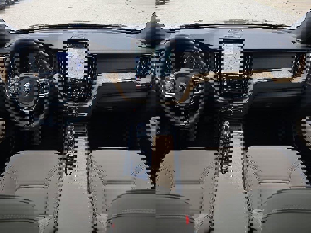New 2026 Volvo XC60 B5 Plus w/ Climate Package image 9