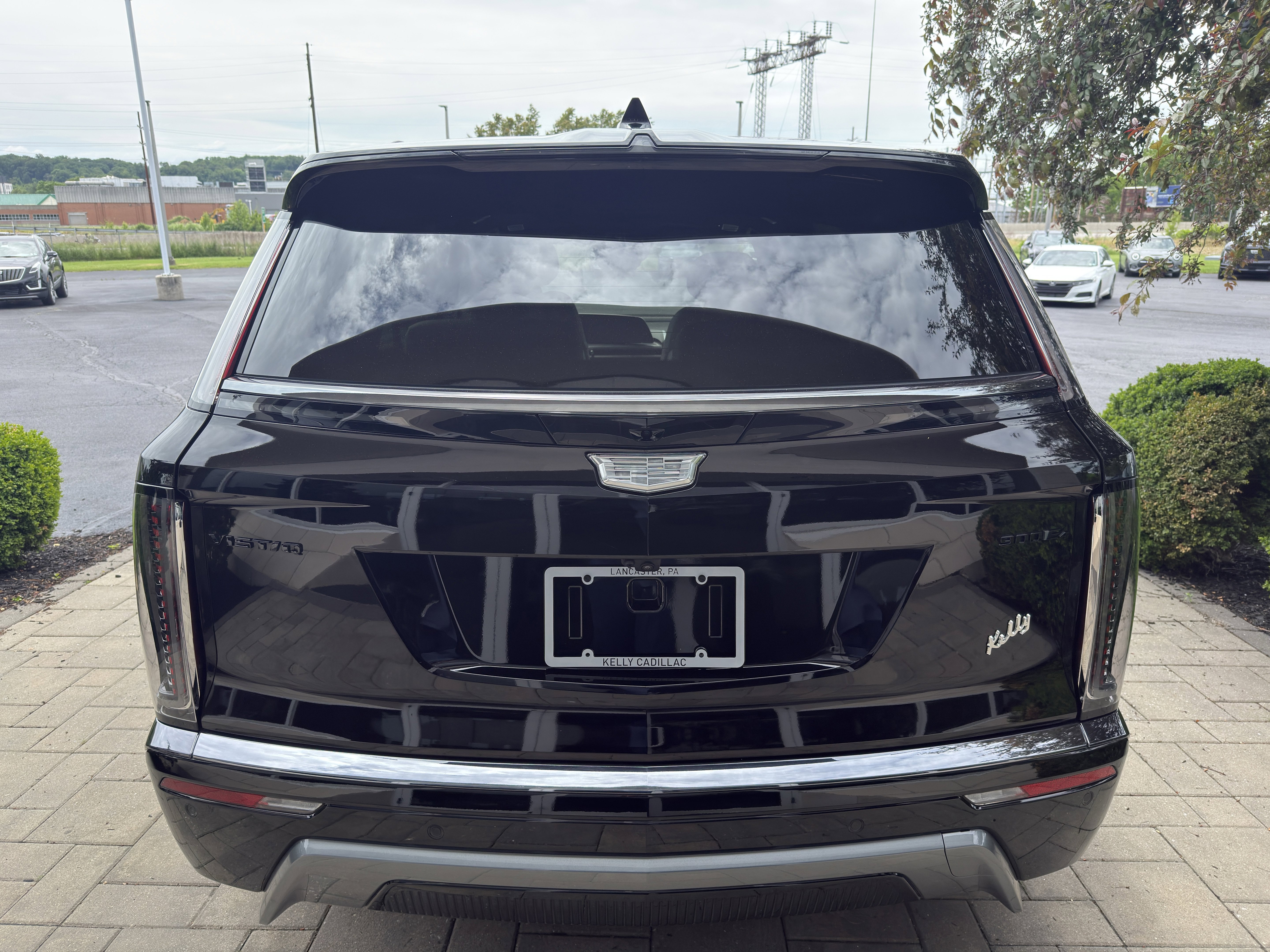 Used 2026 Cadillac Vistiq Sport w/ LPO, Floor Liner Package AWD/4WD image 7