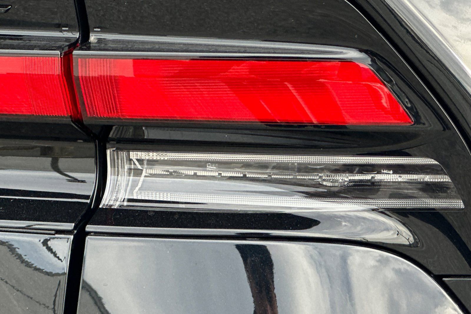 New 2026 Toyota Prius XLE image 32