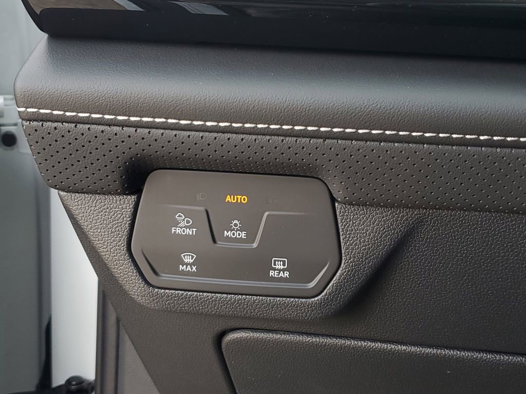 New 2026 Volkswagen Atlas SE FWD image 21