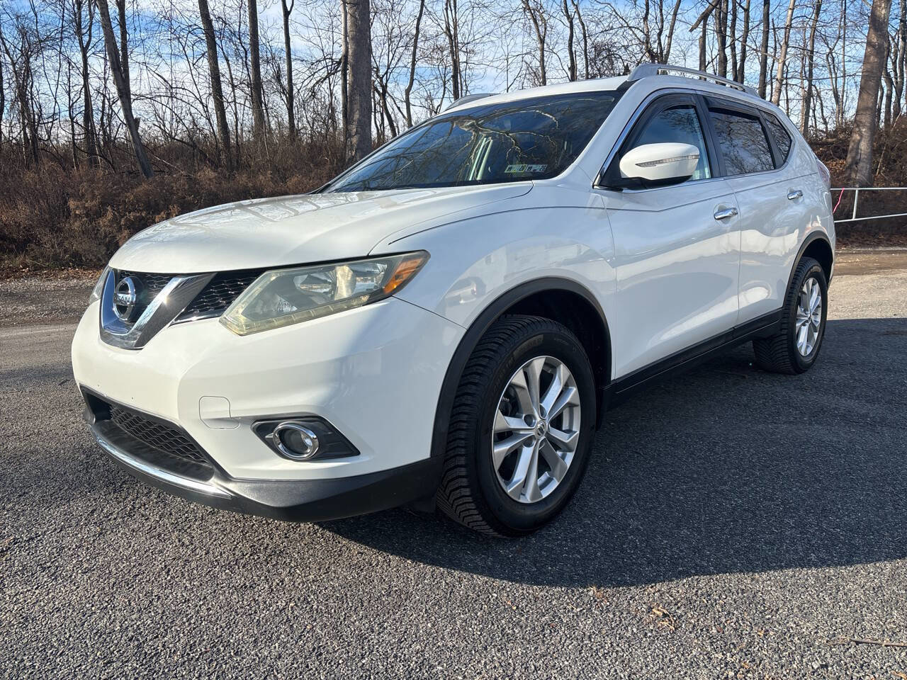 Used 2015 Nissan Rogue SV w/ SV Moonroof Package image 4