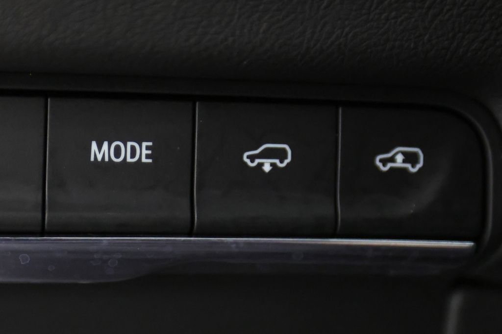 Used 2026 Cadillac Escalade Sport w/ Touring Package AWD/4WD image 28