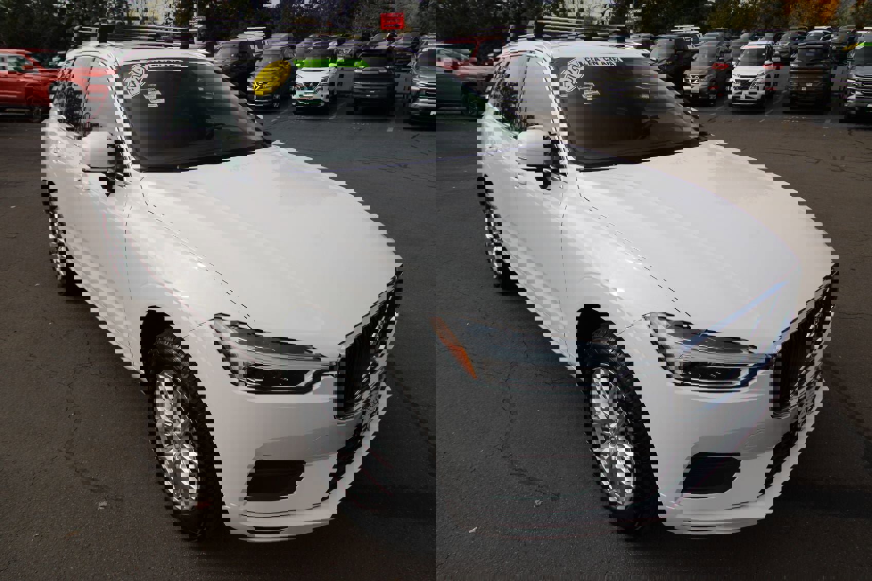 Used 2020 Volvo XC60 T5 Momentum image 7