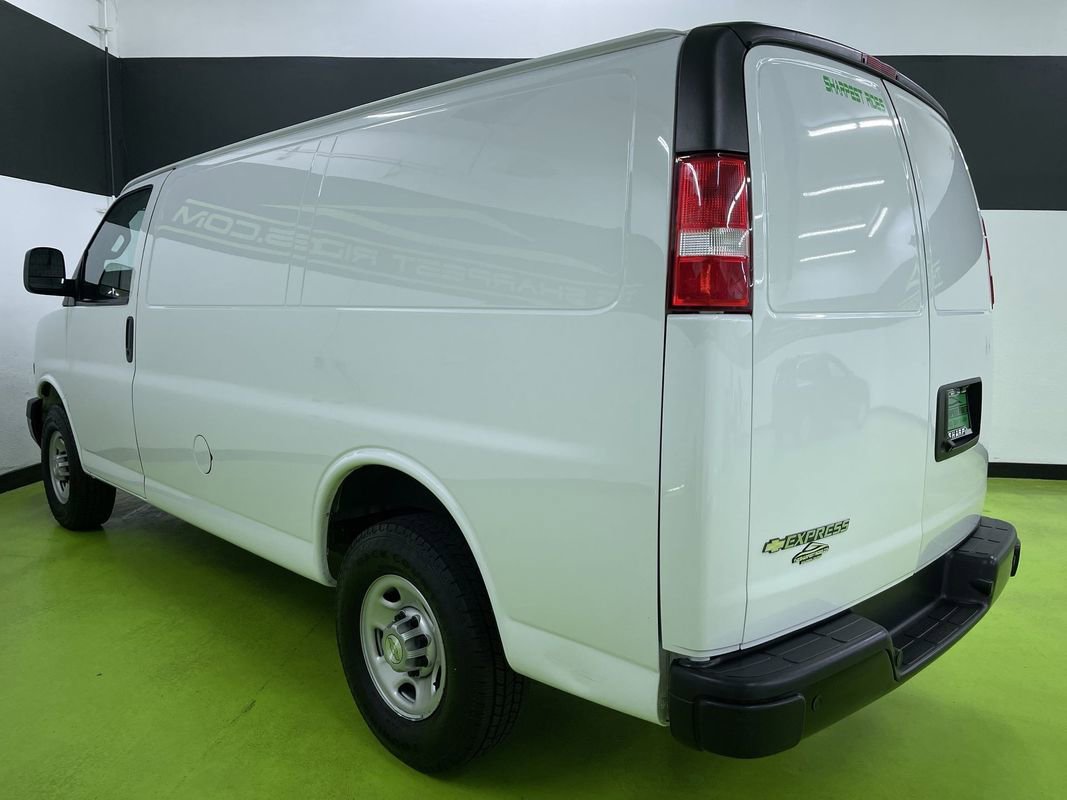 Used 2021 Chevrolet Express 2500 w/ Driver Convenience Package image 7