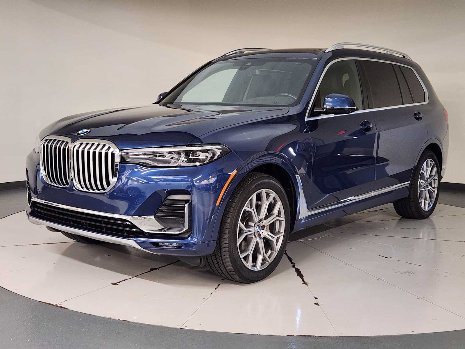 Used 2022 BMW X7 xDrive40i w/ Premium Package AWD/4WD video 1
