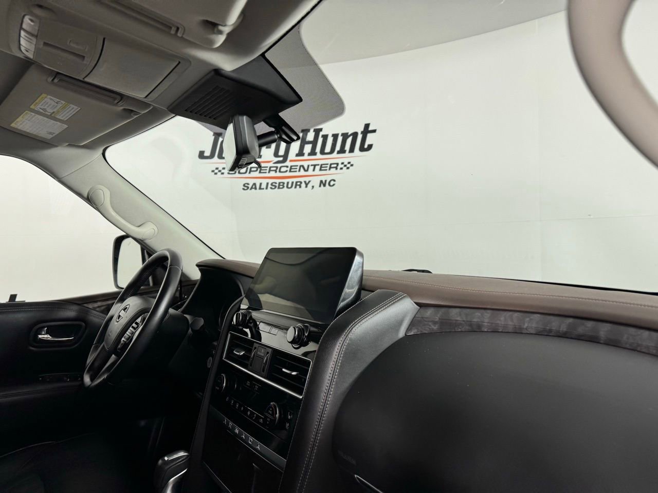 Used 2023 Nissan Armada Platinum w/ Captain's Chairs Package image 34