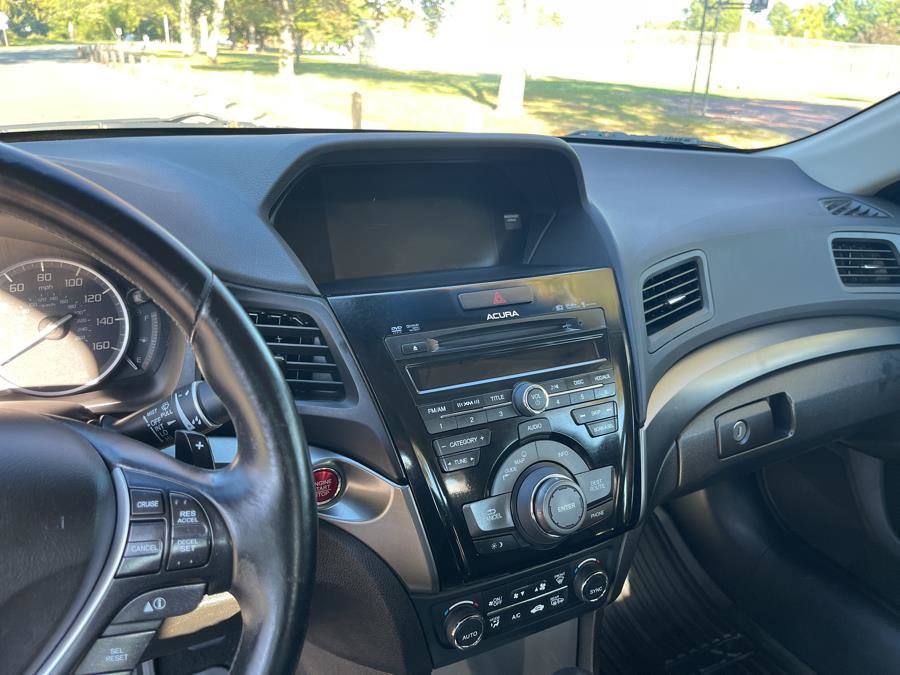 Used 2013 Acura ILX Hybrid w/ Technology Package FWD image 37
