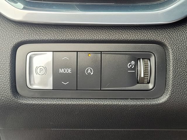 Used 2026 GMC Acadia Elevation FWD image 13