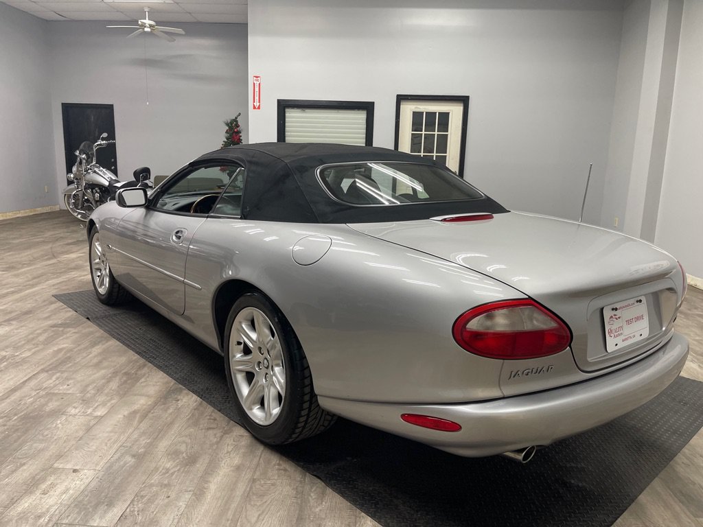 Used 2000 Jaguar XK8 Convertible RWD image 6