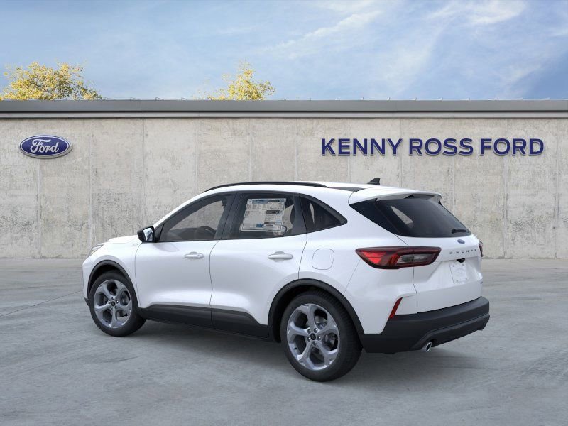 New 2026 Ford Escape ST-Line w/ Cold Weather Package AWD/4WD image 4