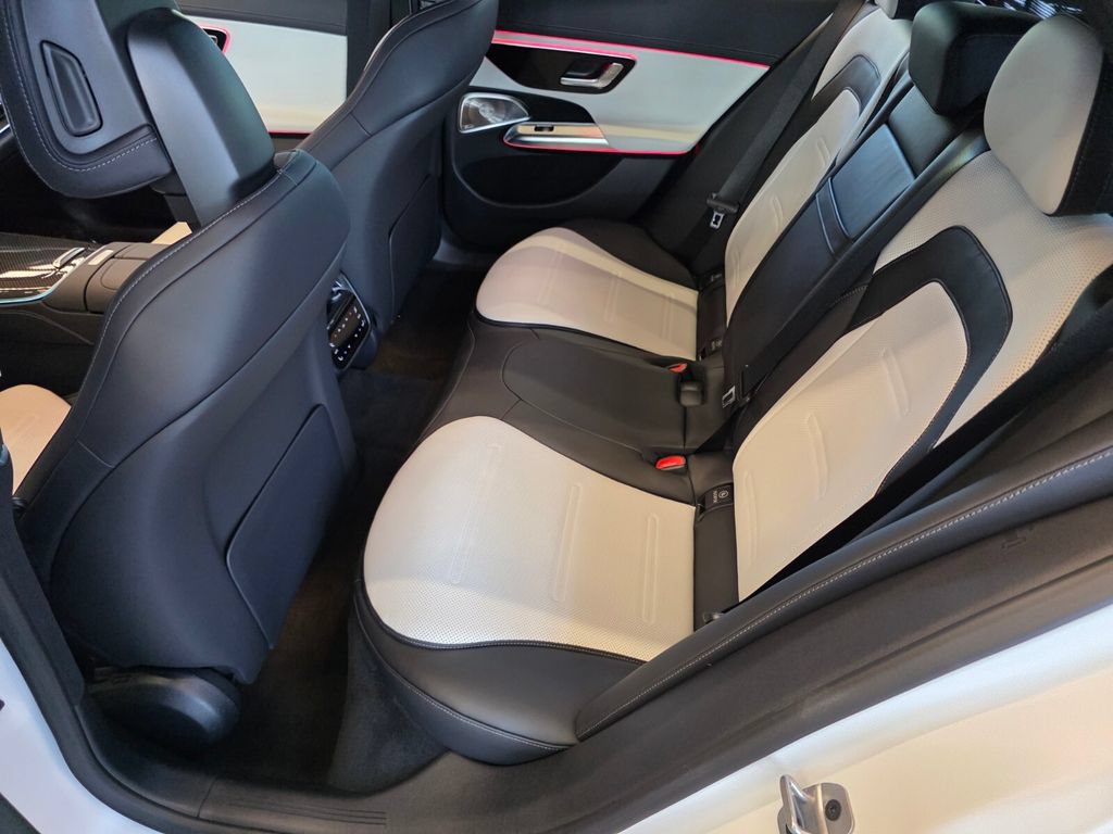 New 2026 Mercedes-Benz E 53 AMG e 4MATIC Wagon image 11