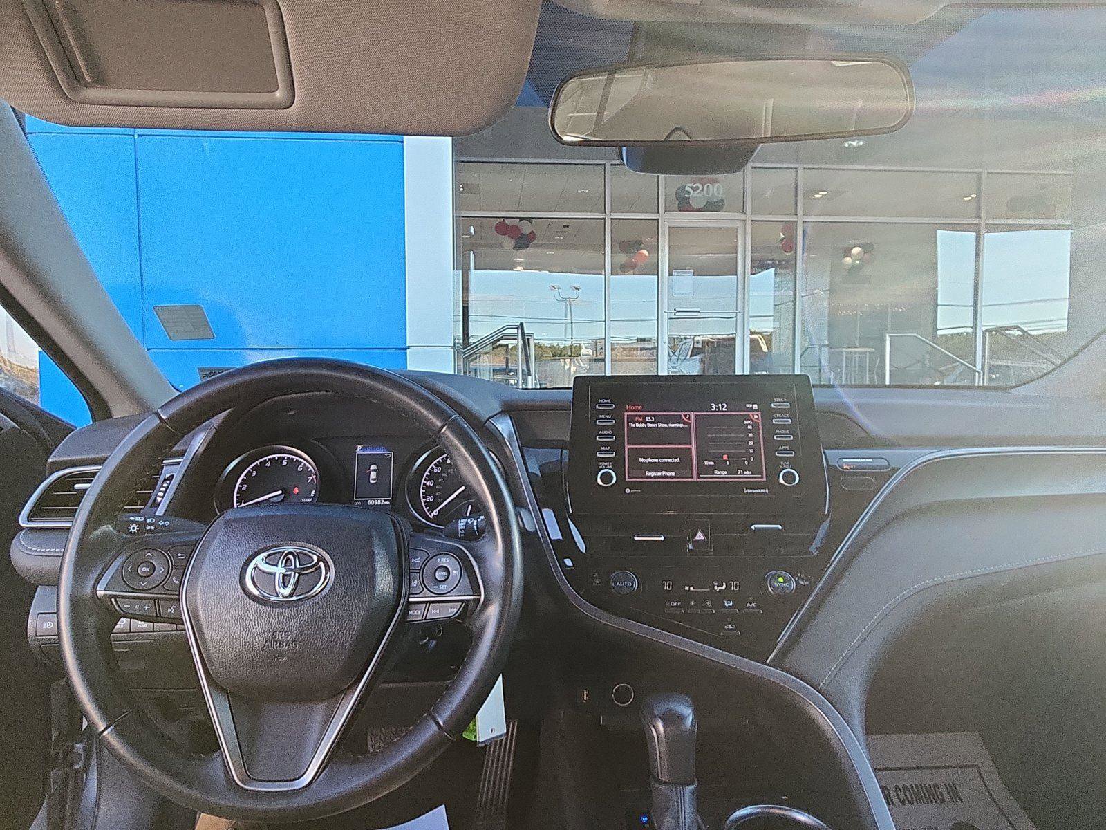 Used 2023 Toyota Camry SE image 20