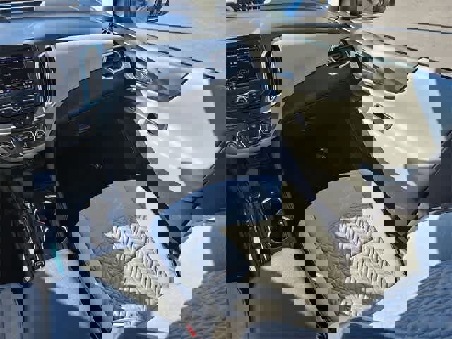 Used 2023 Chevrolet Equinox LS image 11