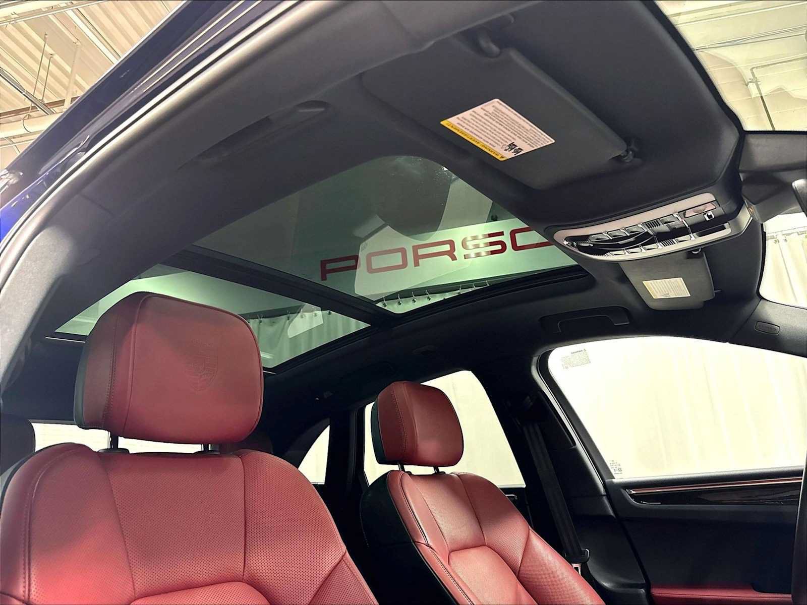 Used 2026 Porsche Macan AWD/4WD image 26