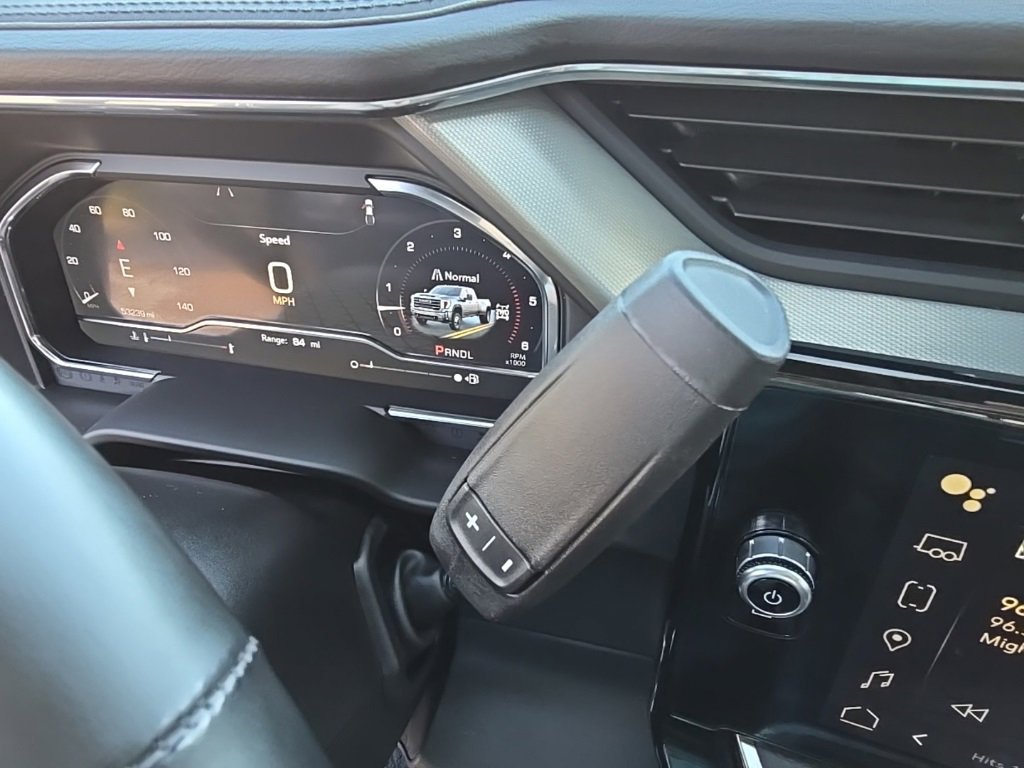 Used 2025 GMC Sierra 3500 Denali image 20