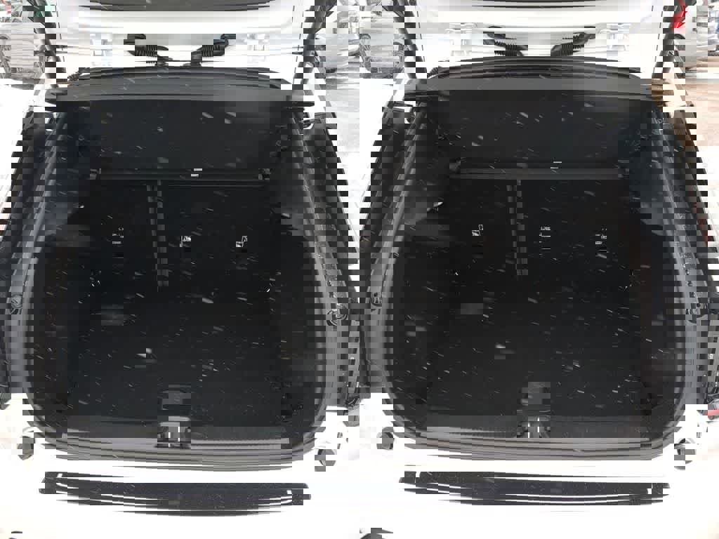 Certified 2025 Volvo EX30 Plus w/ Protection Package Premier image 31