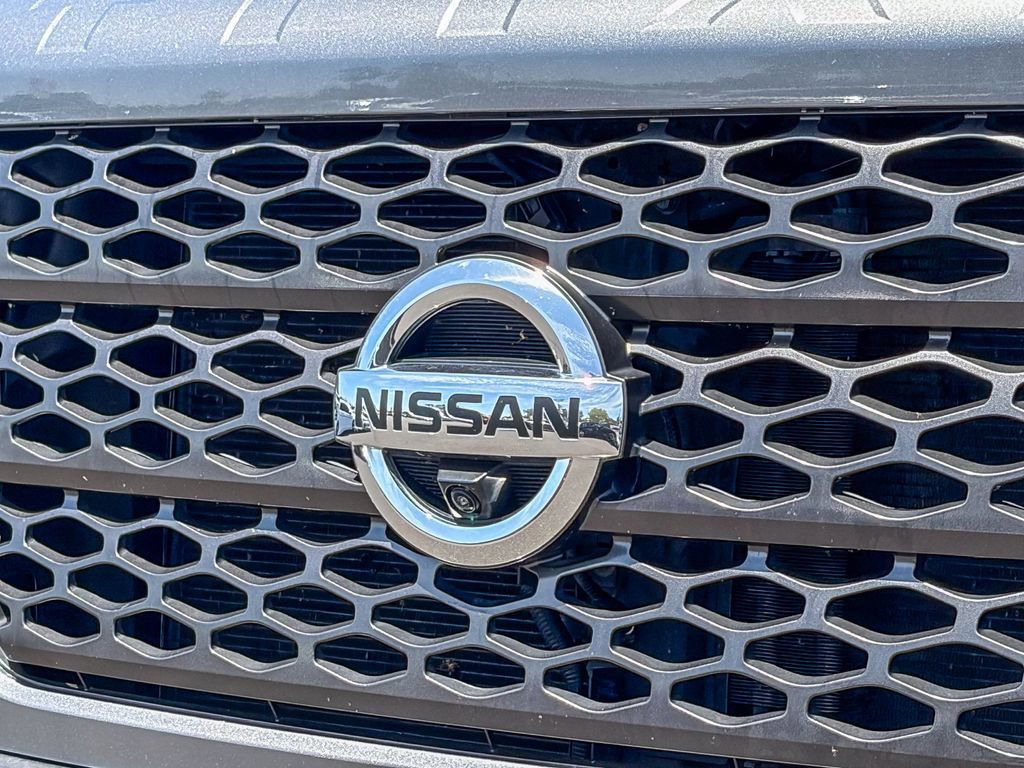 Used 2019 Nissan Titan PRO-4X w/ Pro-4x Convenience Package AWD/4WD image 12