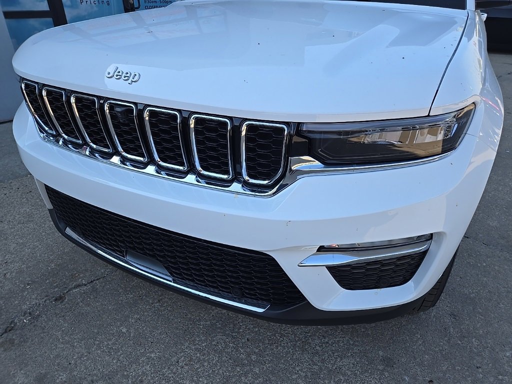 New 2025 Jeep Grand Cherokee Limited w/ Luxury Tech Group II image 15