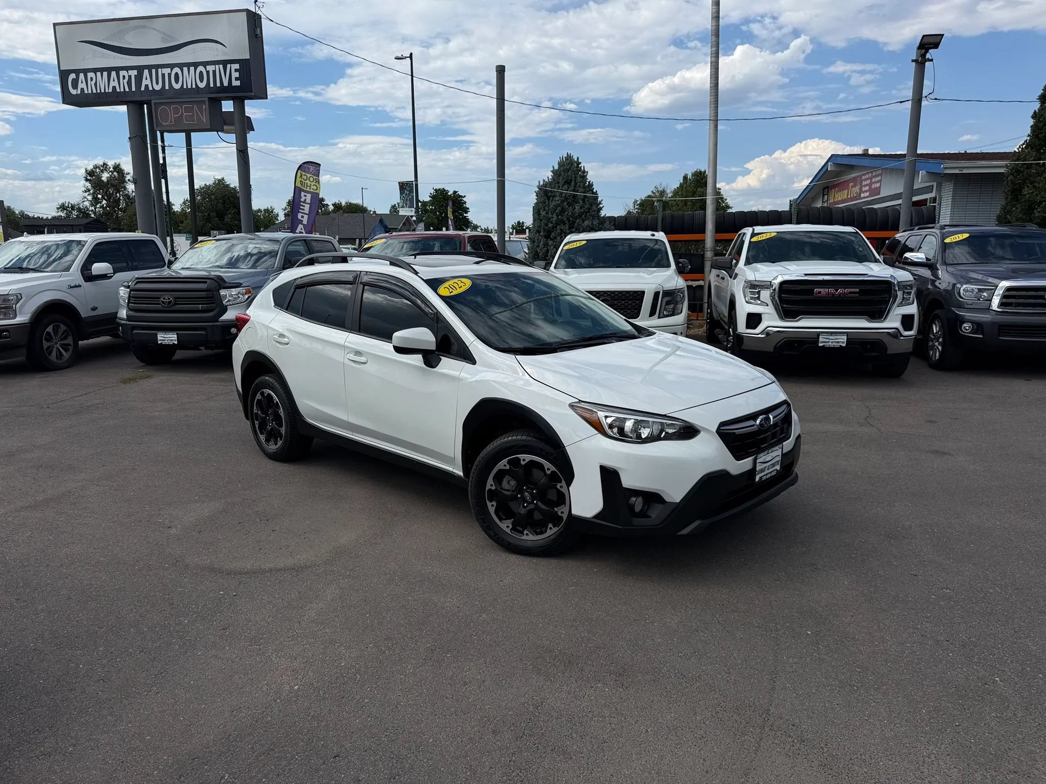 Used 2023 Subaru Crosstrek 2.0i Premium w/ Popular Package #4A AWD/4WD image 2