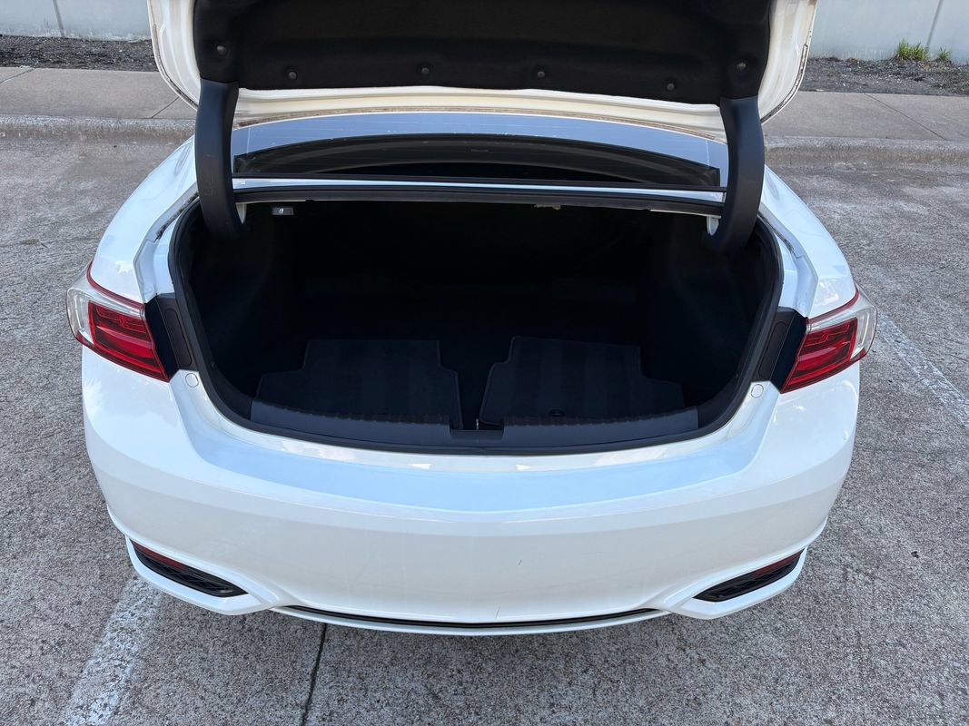 Used 2018 Acura ILX FWD image 38