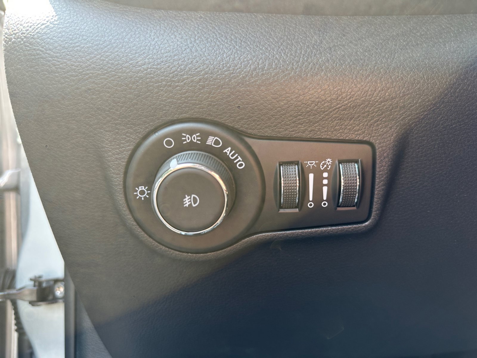 New 2026 Jeep Compass Latitude AWD/4WD image 19