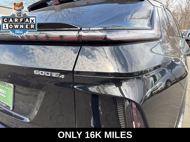 Used 2024 Cadillac Lyriq Sport image 38