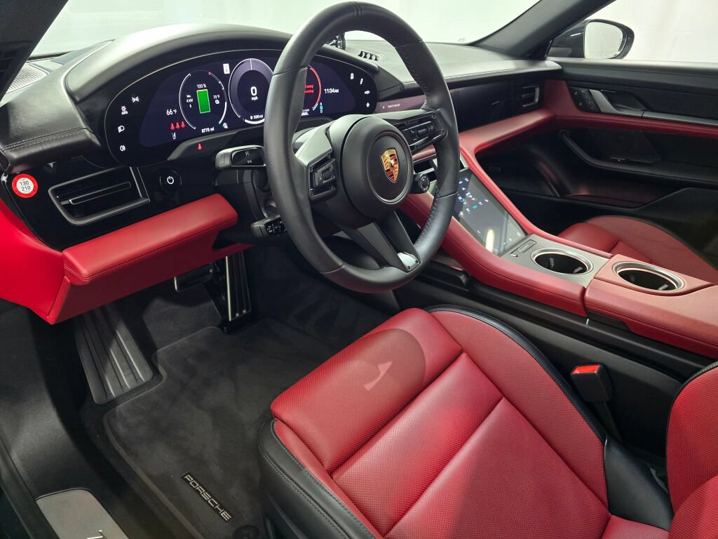 Certified 2025 Porsche Taycan 4S AWD/4WD image 4