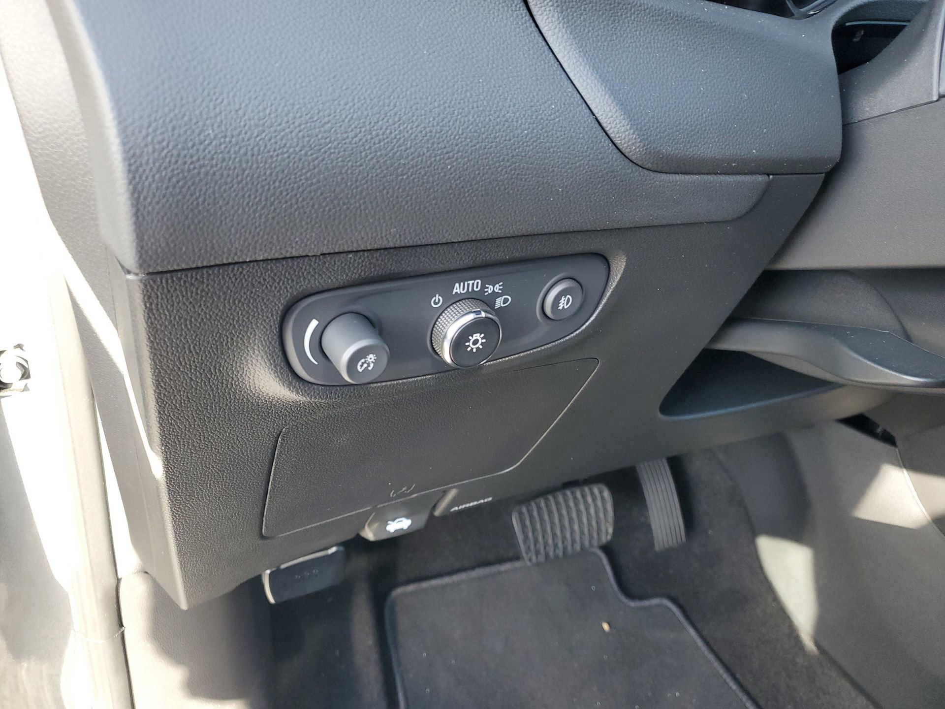 Certified 2023 Buick Encore GX Select w/ Sport Touring Package image 21