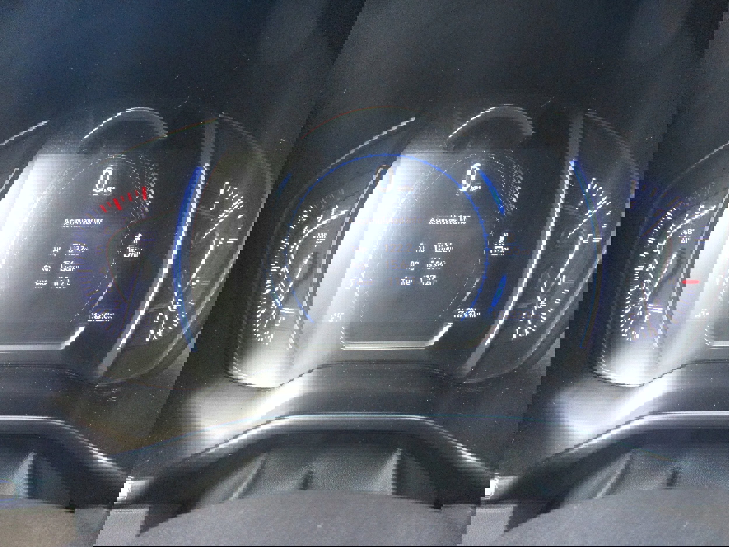 Used 2020 Hyundai Santa Fe SEL w/ Convenience + Premium Package image 31