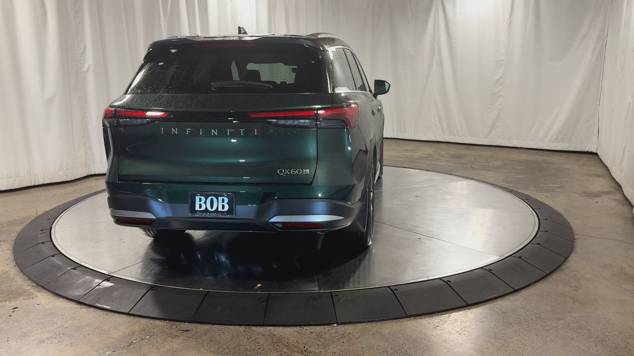 Certified 2026 INFINITI QX60 Luxe w/ Family Package AWD/4WD image 13