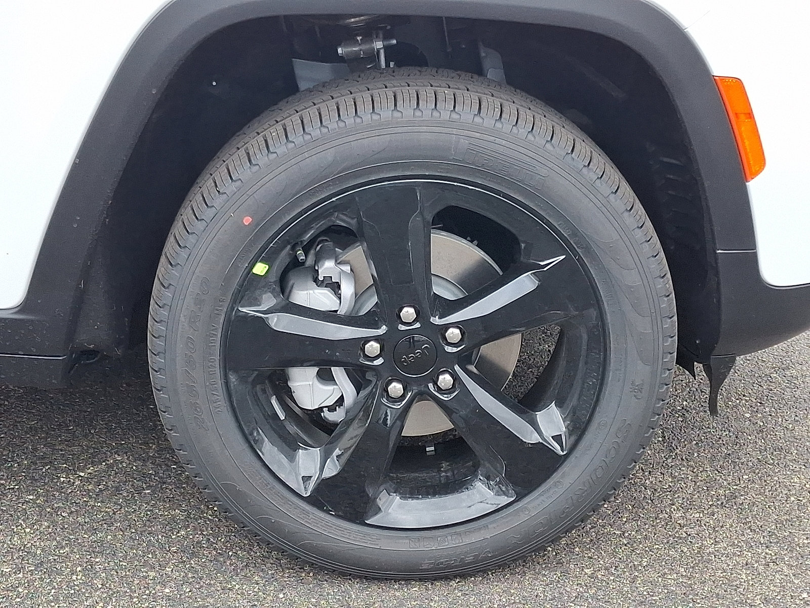 New 2025 Jeep Grand Cherokee Limited w/ Black Appearance Package image 8