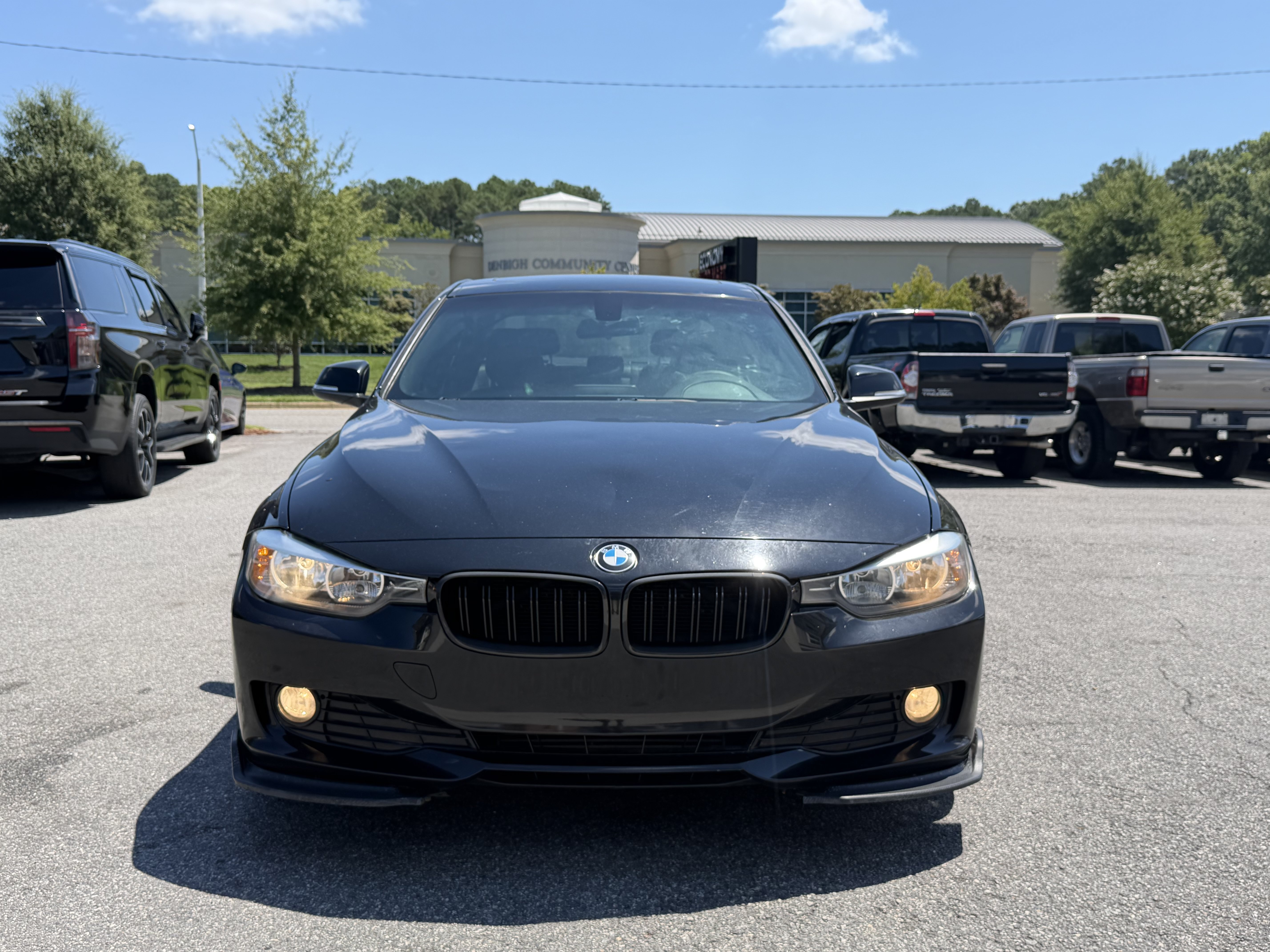 Used 2014 BMW 320i Sedan RWD image 3