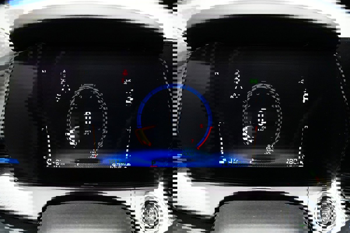 Used 2025 Chevrolet Trax LT w/ LT Convenience Package FWD image 15