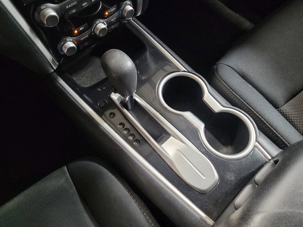 Used 2019 Nissan Pathfinder S FWD image 26