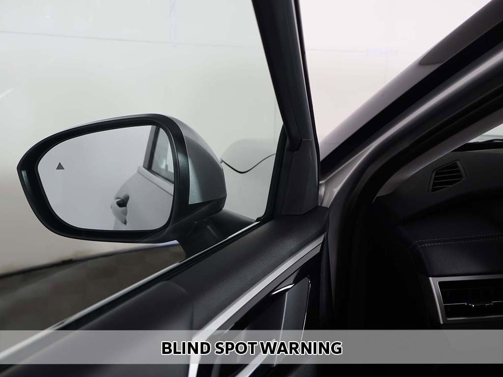 New 2025 Mitsubishi Outlander SE image 8