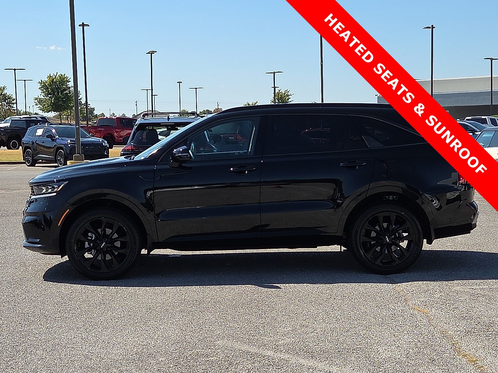 Used 2023 Kia Sorento SX AWD/4WD image 3
