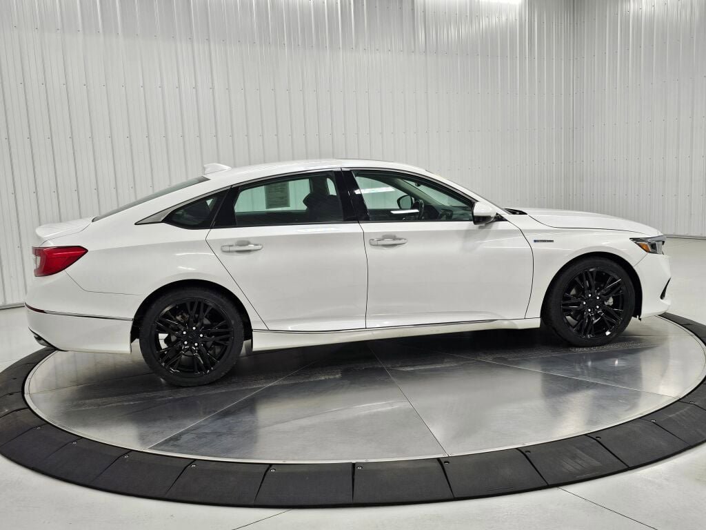 Certified 2021 Honda Accord Touring image 6